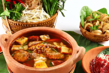 Lẩu riêu cua sườn sụn bắp bò 